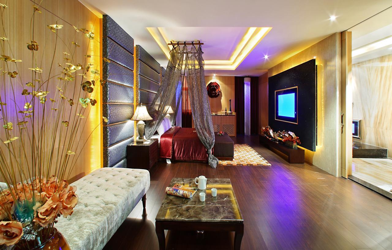 Young Motel - Taoyuan Luzhu Екстериор снимка